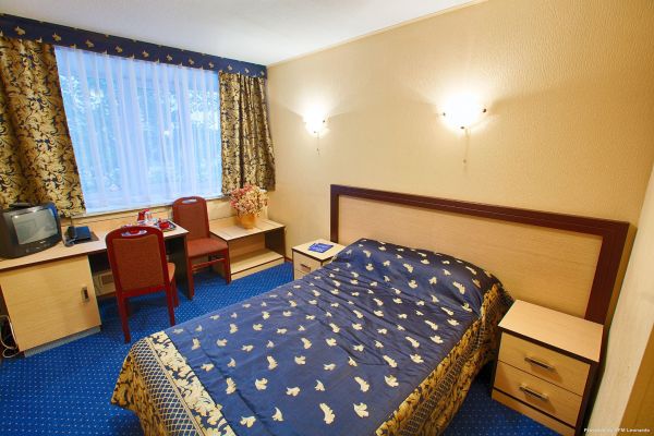 POLET HOTEL SURGUT (Surgut)